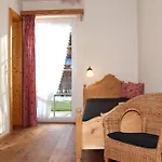 Gaestehaus Alpin Διαμέρισμα *