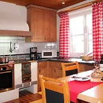 Gaestehaus Alpin Apartman *