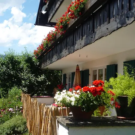 Apartment Gaestehaus Alpin *