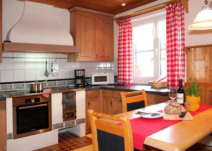 Gaestehaus Alpin Appartamento *